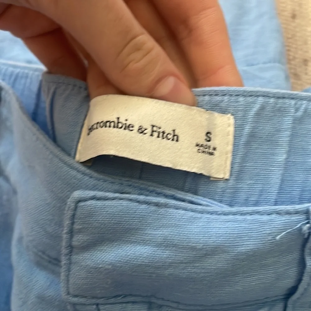 A&F Shorts - Picture 3 of 4